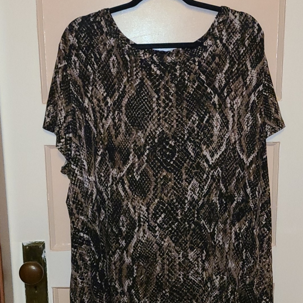 Snake skin print  t-shirt